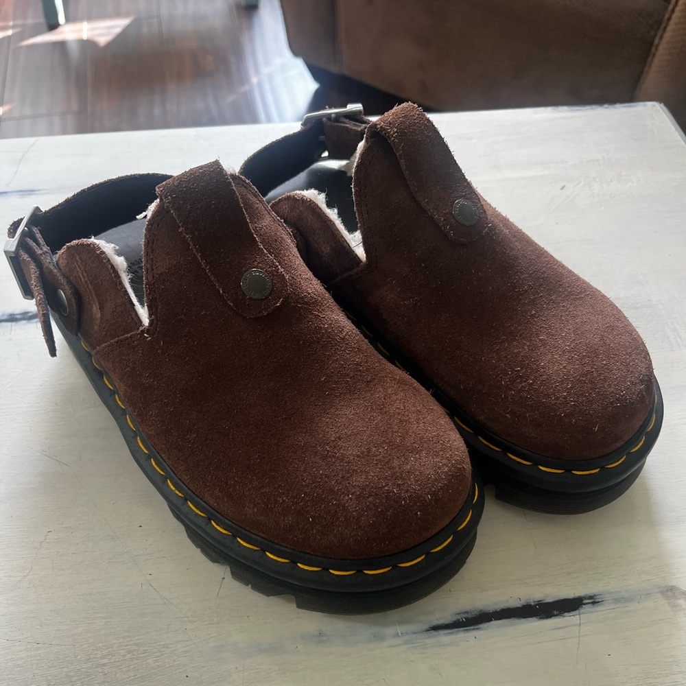 Womens Dr. Martens Zebzag Platform Mule